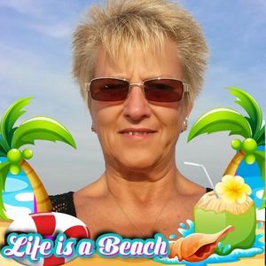 Meet your Posher, Debbie